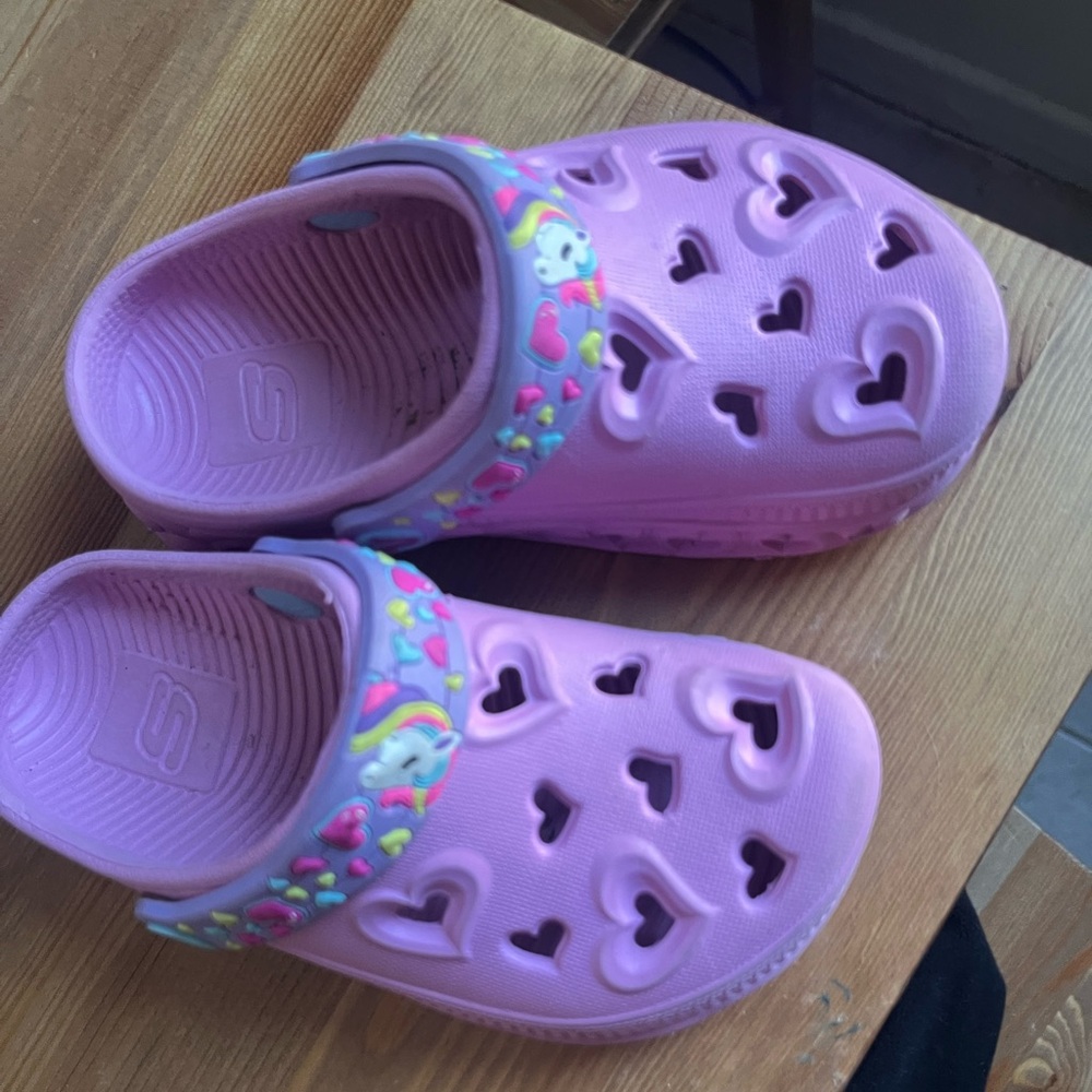 Used Skecher crocs- light up